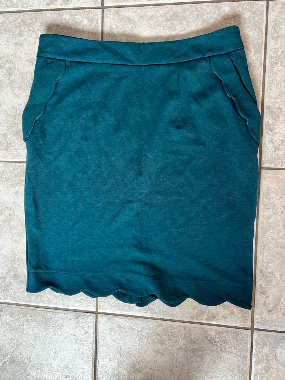 Scalloped Women's Knit Pencil Skirt - Classic Solid Teal